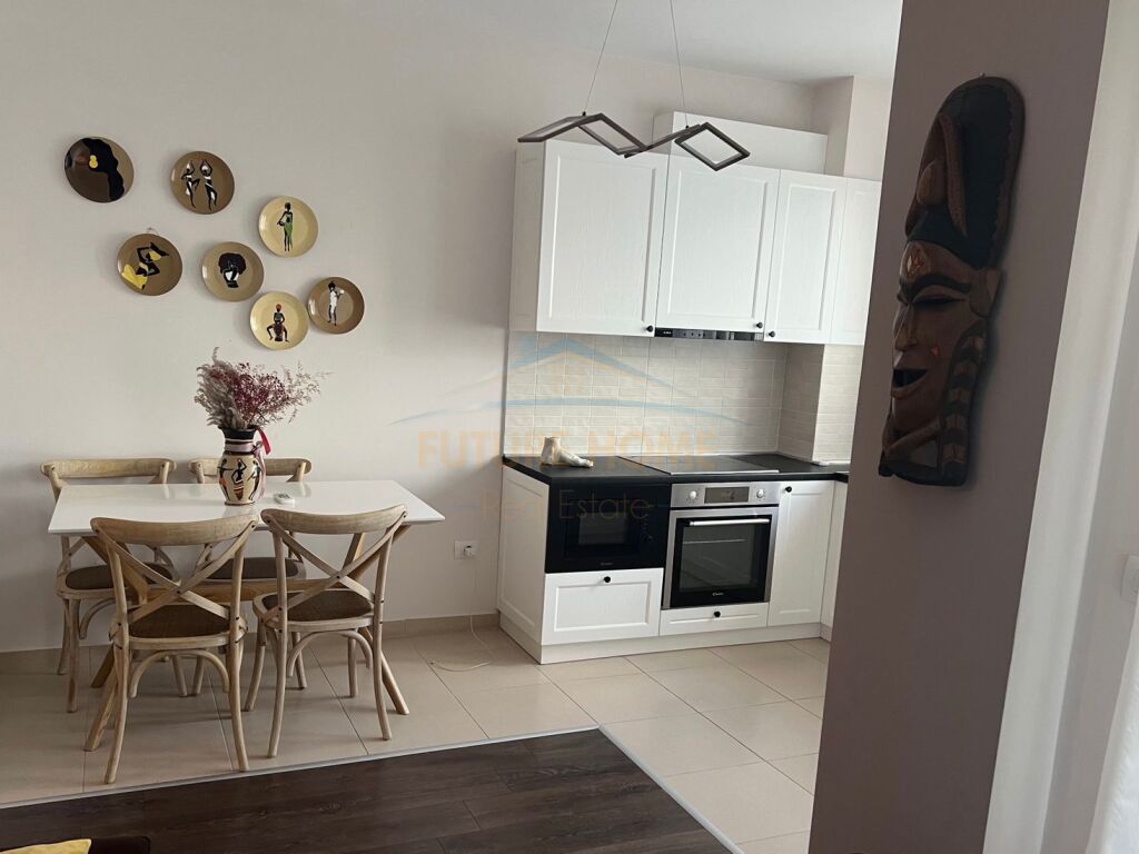 Qera Apartament 2+1+2, Kopshti Zoologjik, Tiranë.