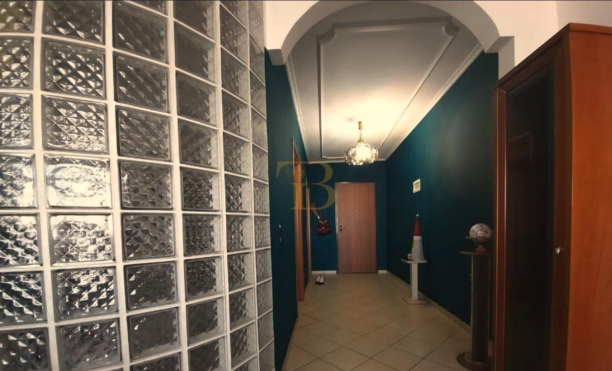 Apartament 3+1+2 me qera, Rruga e Kavajës