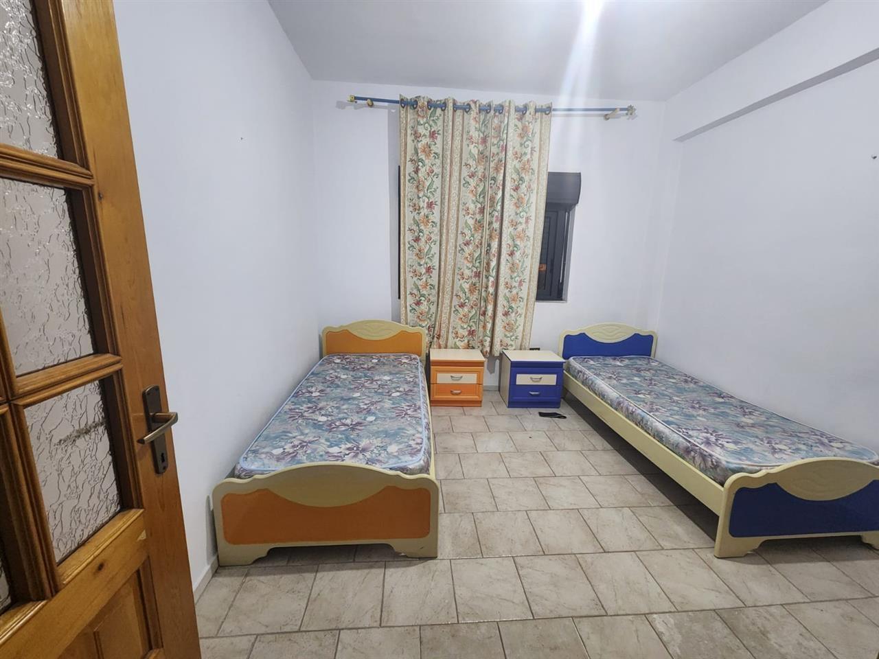 JEPET ME QIRA APARTAMENT 2+1 PRAN STADIUMIT!