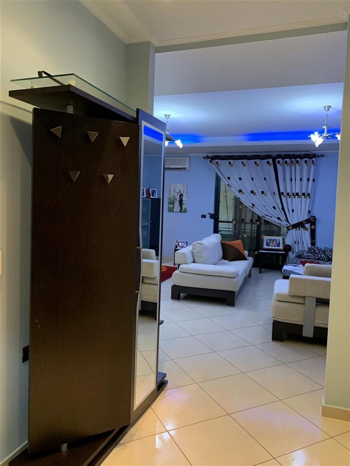 SHITET APARTAMENT (174m2), 3+1+2+2