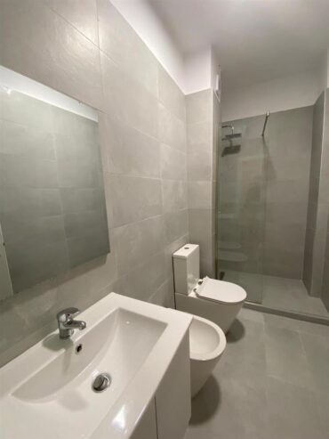 Shitet apartament 1+1| Plazh