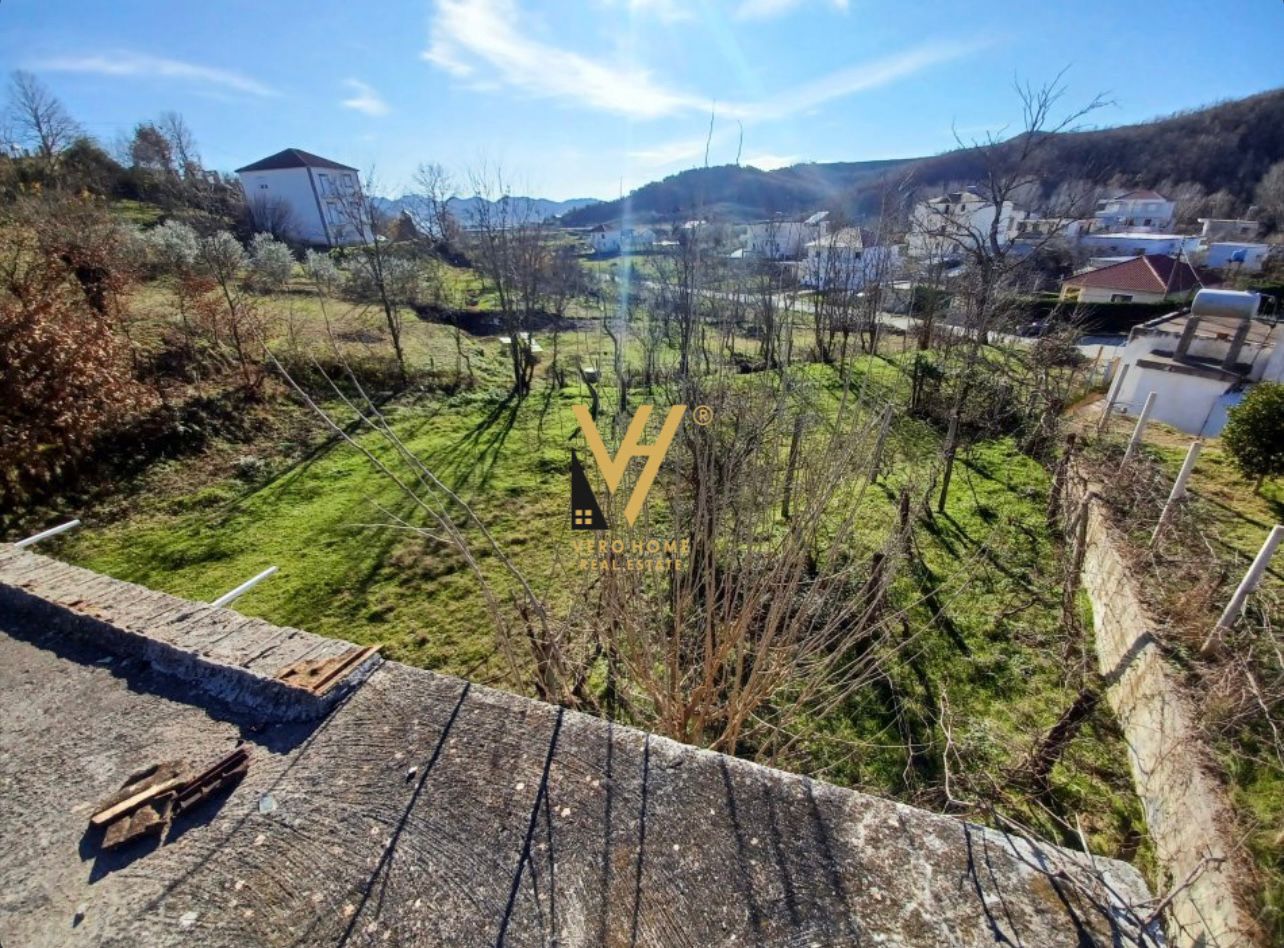 SHITET TOKE ARE  3000 M2 NE VORE 60.000 EURO