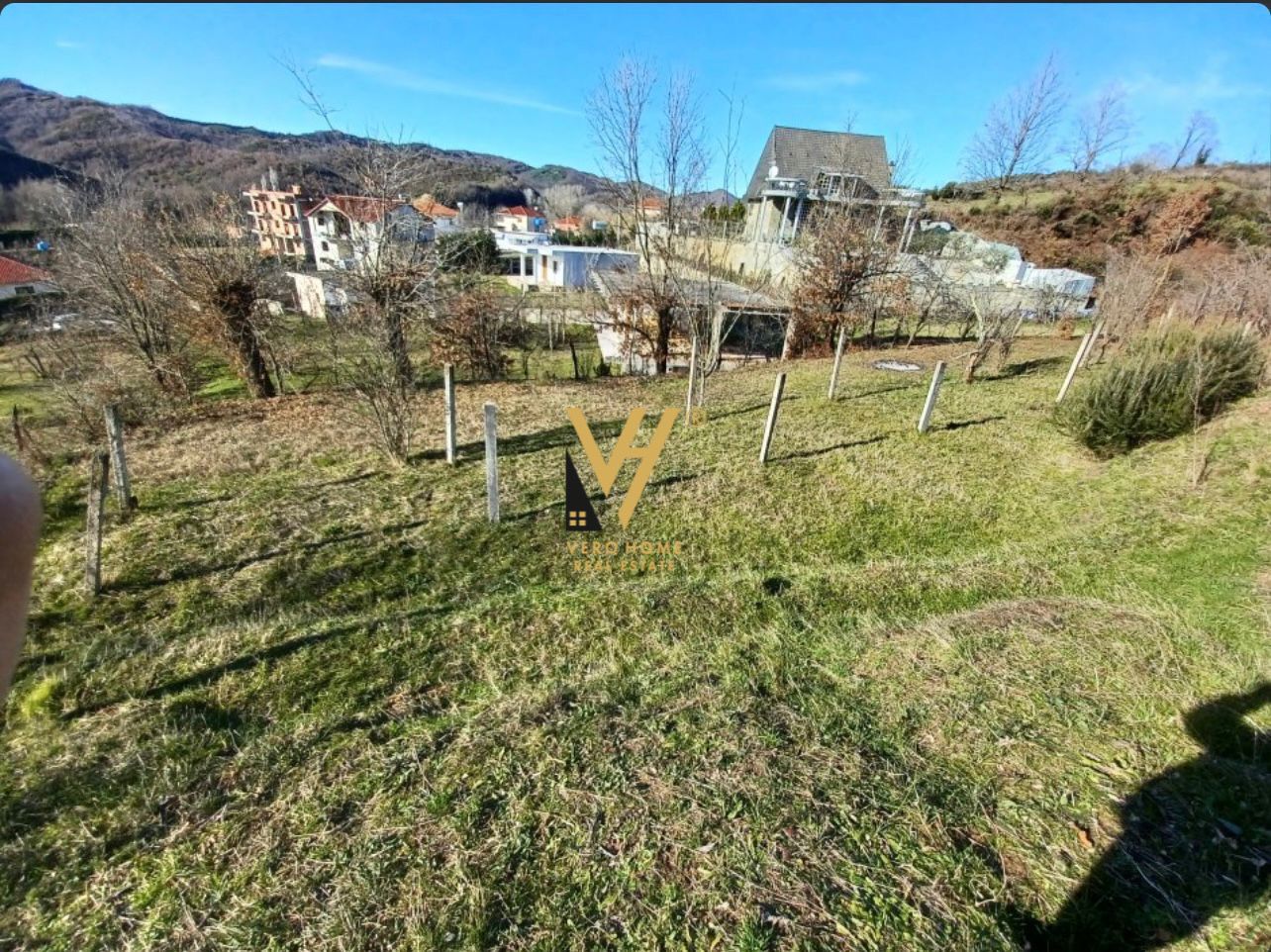 SHITET TOKE ARE  3000 M2 NE VORE 60.000 EURO