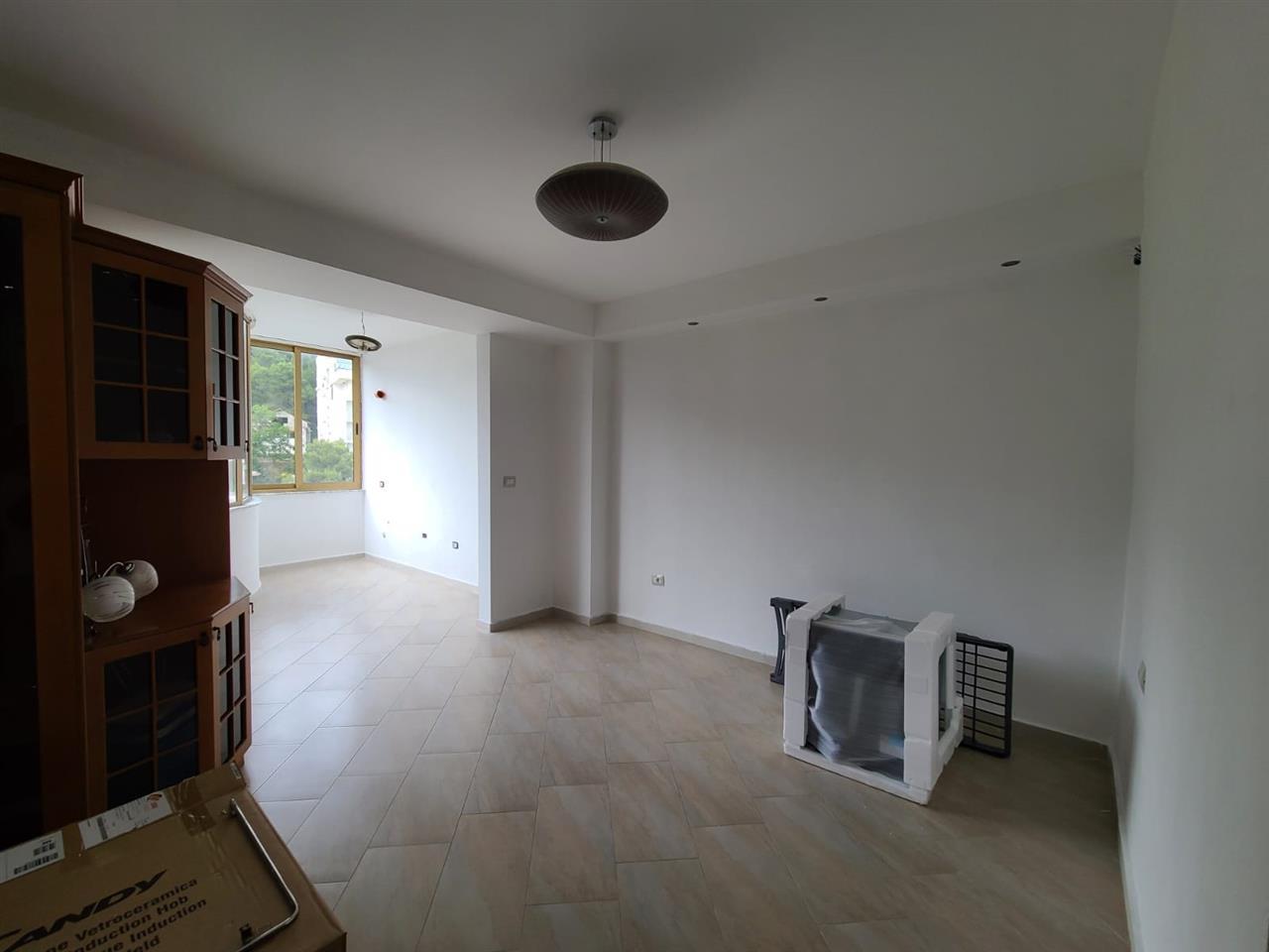 SHITET APARTAMENT 1+1 NE VOLLGA DURRES!
