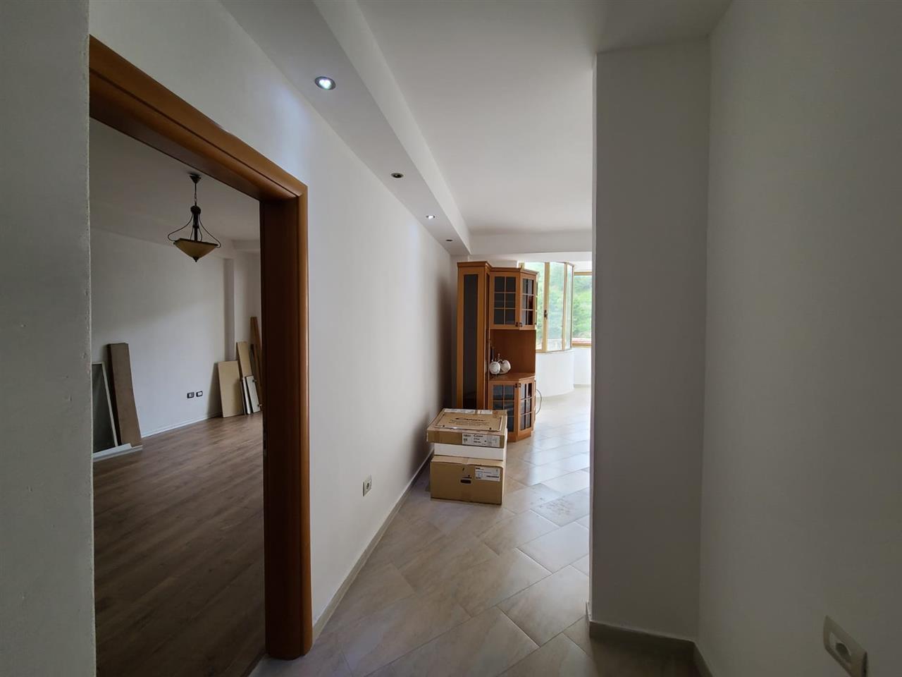 SHITET APARTAMENT 1+1 NE VOLLGA DURRES!