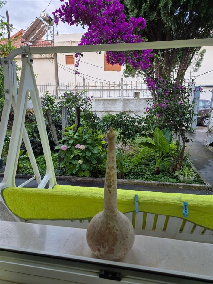 Apartament me qira disa hapa larg Qendrës Vlorës