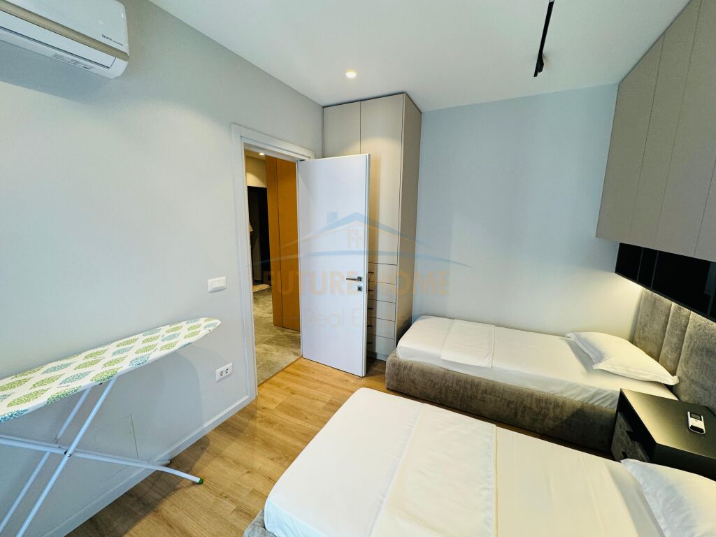 Qera, Apartament 2+1, Rruga e Barrikadave, Tiranë.