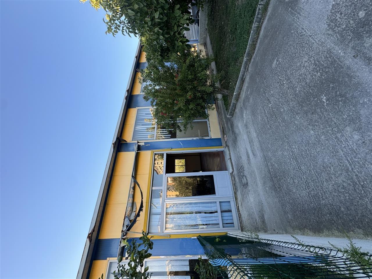 Magazine me qera – 200 m2 – Afer qendres se qytetit