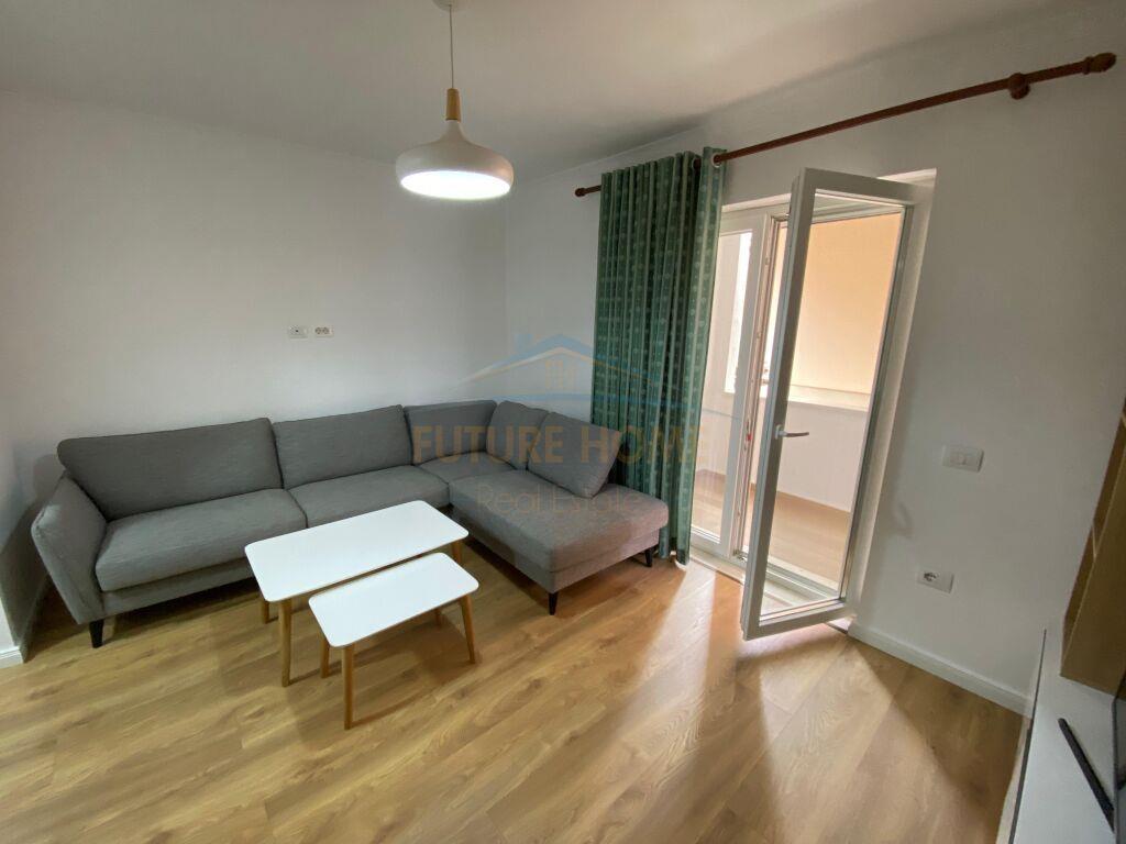 Qera, Apartament 3+1, Bulevardi Zogu I, Tirane
