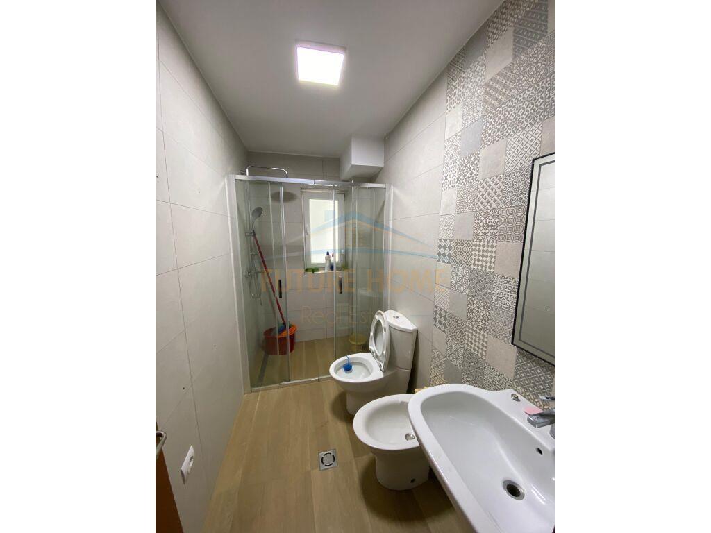 Qera, Apartament 3+1, Bulevardi Zogu I, Tirane