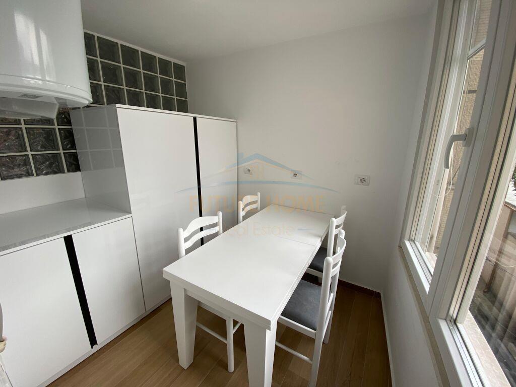 Qera, Apartament 3+1, Bulevardi Zogu I, Tirane