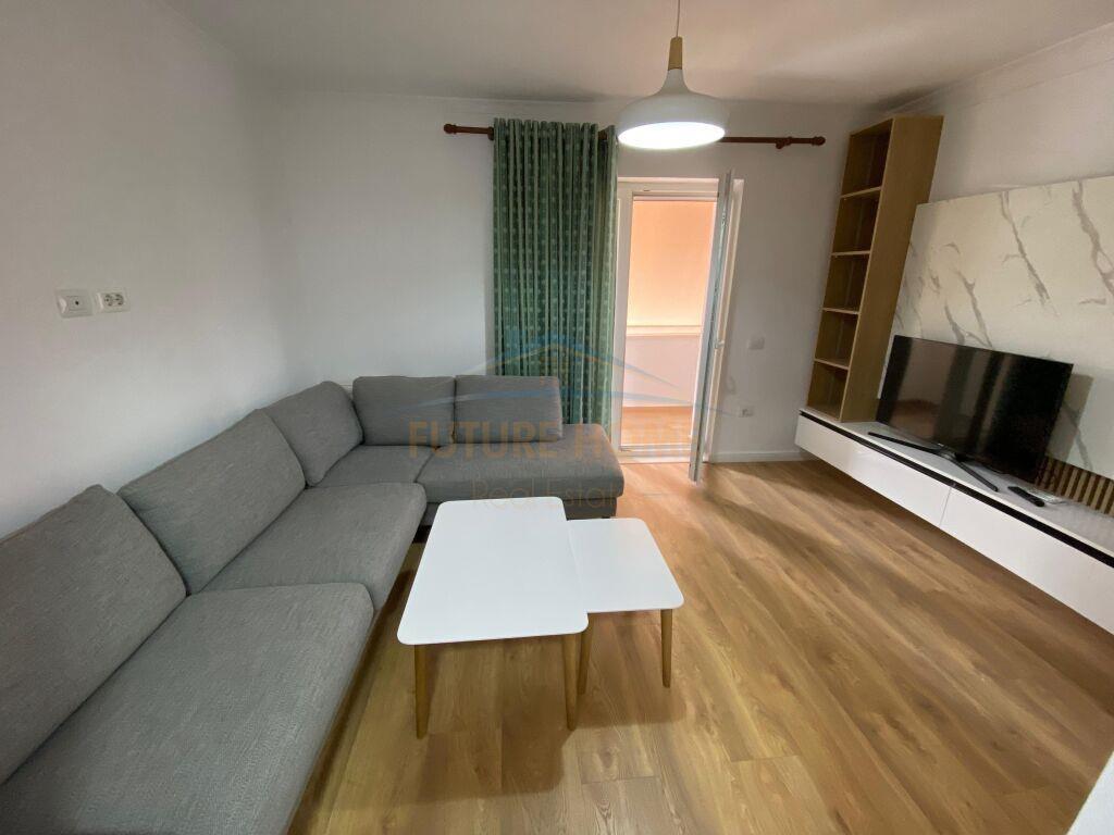 Qera, Apartament 3+1, Bulevardi Zogu I, Tirane