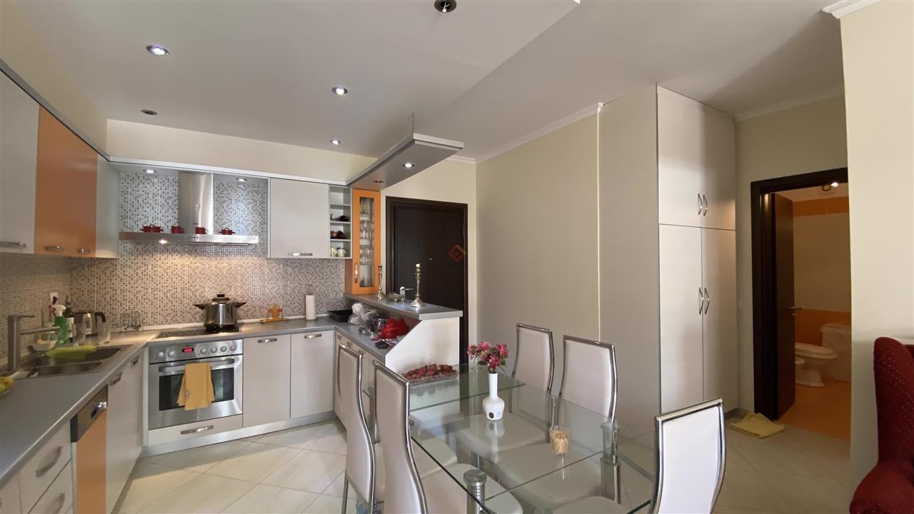 Mundesia juaj.Ulet cmimi.