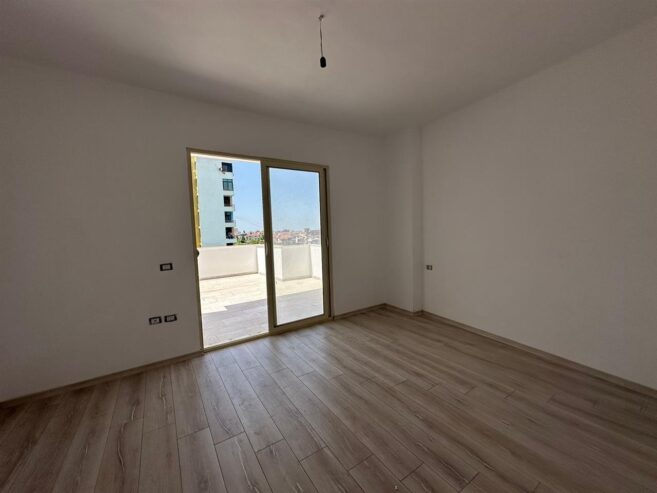 Apartament 1+1 per Shitje-Iliria Plazh
