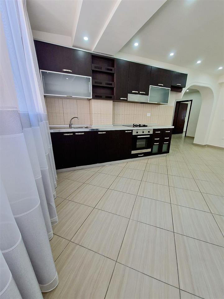 Kavaje,superapartament 2+1,shetitorja “Josif Budo”