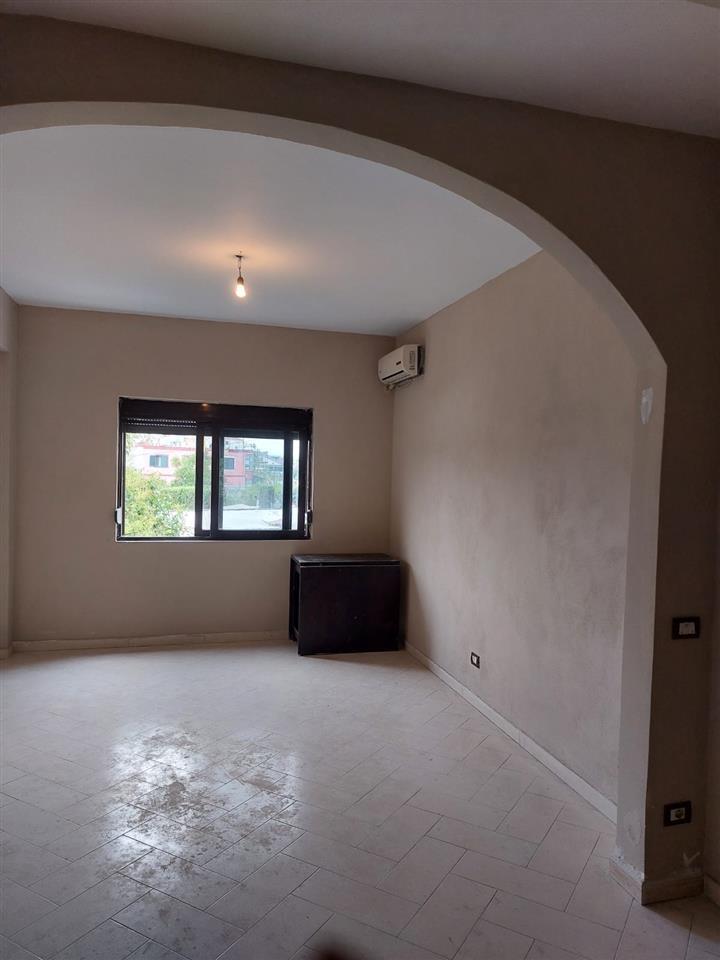 SHITET APARTAMENT 3+1 NE DURRES