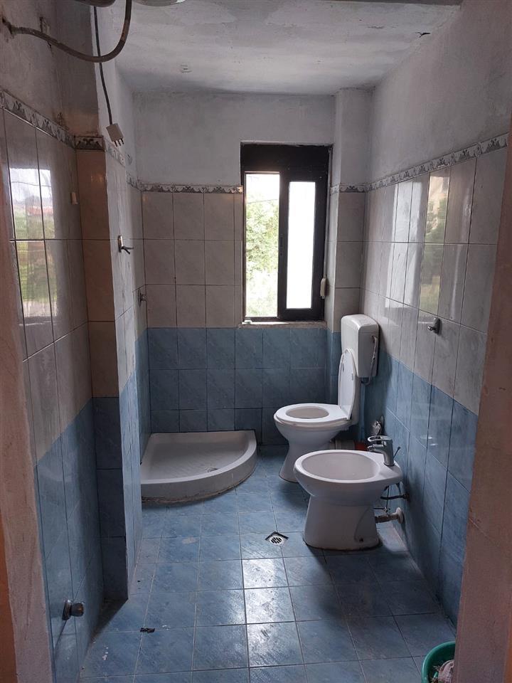 SHITET APARTAMENT 3+1 NE DURRES