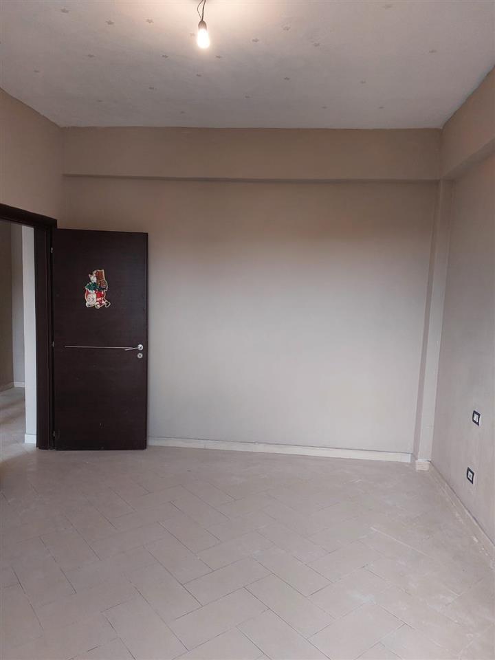 SHITET APARTAMENT 3+1 NE DURRES
