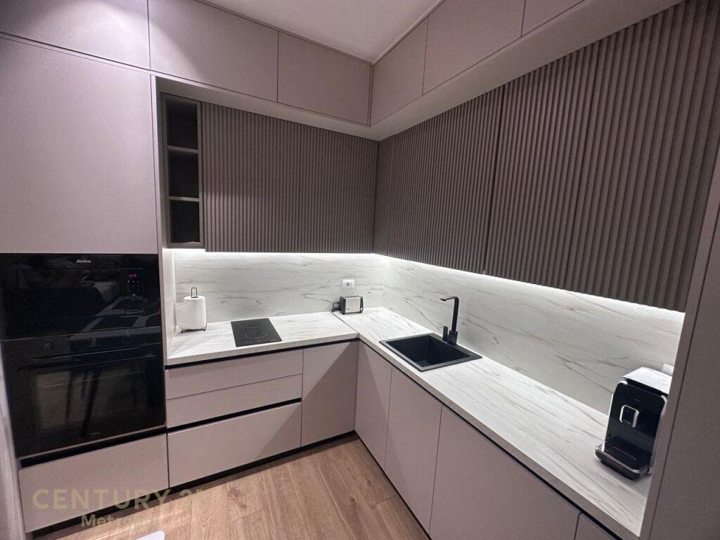 JEPET ME QIRA APARTAMENT 1+1 700 € Metropol101311