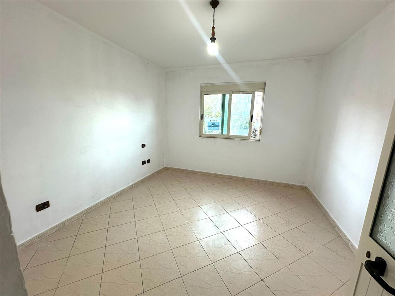 SHITET 1+1 TEK STADIUMI NE DURRES !