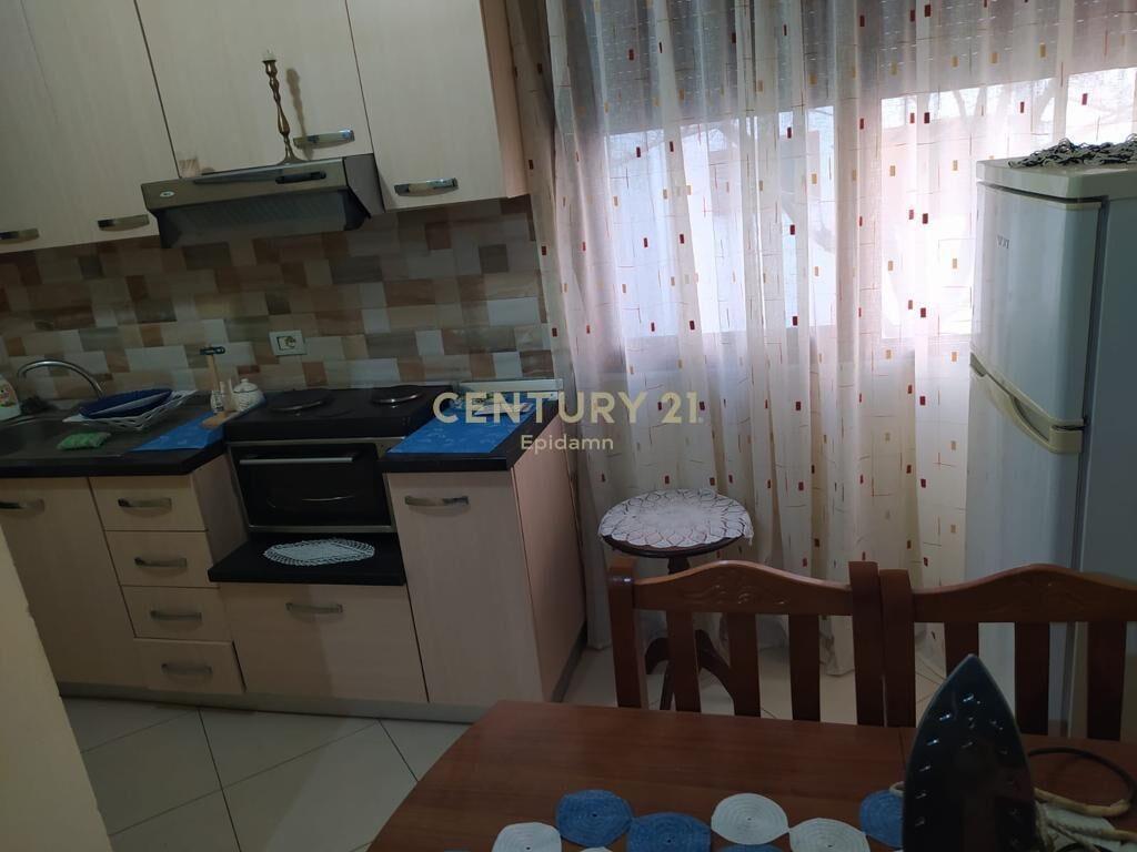 Apartament 1+1 për Qira në Plazh, Durrës !