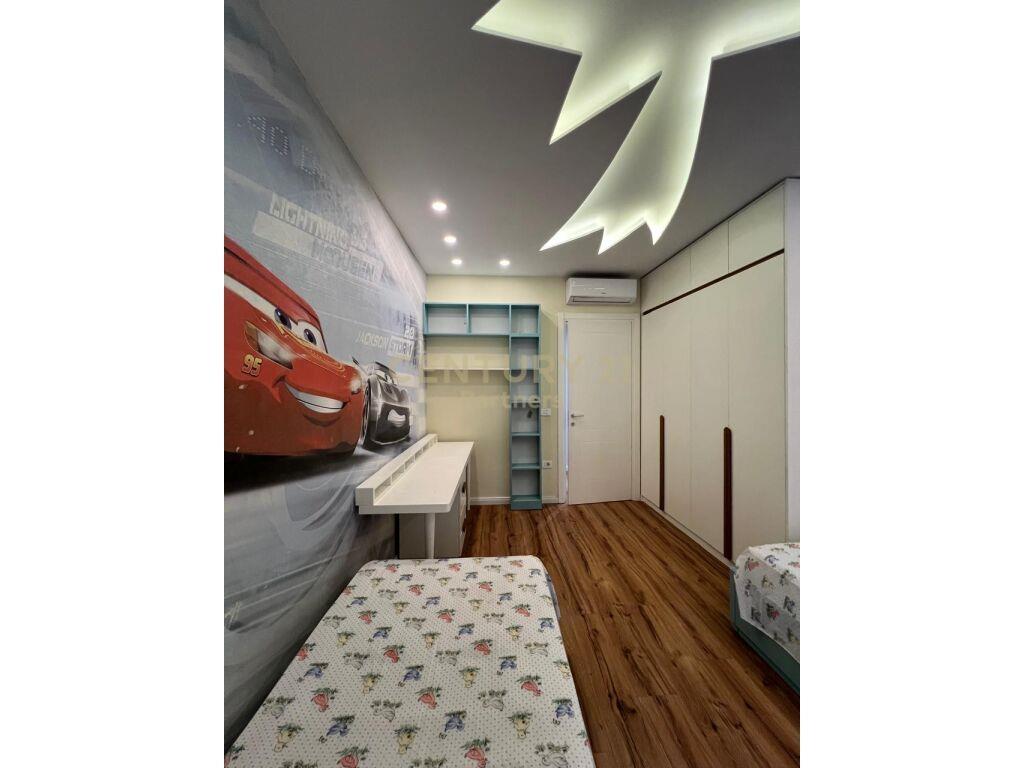 Japim me qera apartament 2+1 ne Kompleksin Delijorgji!