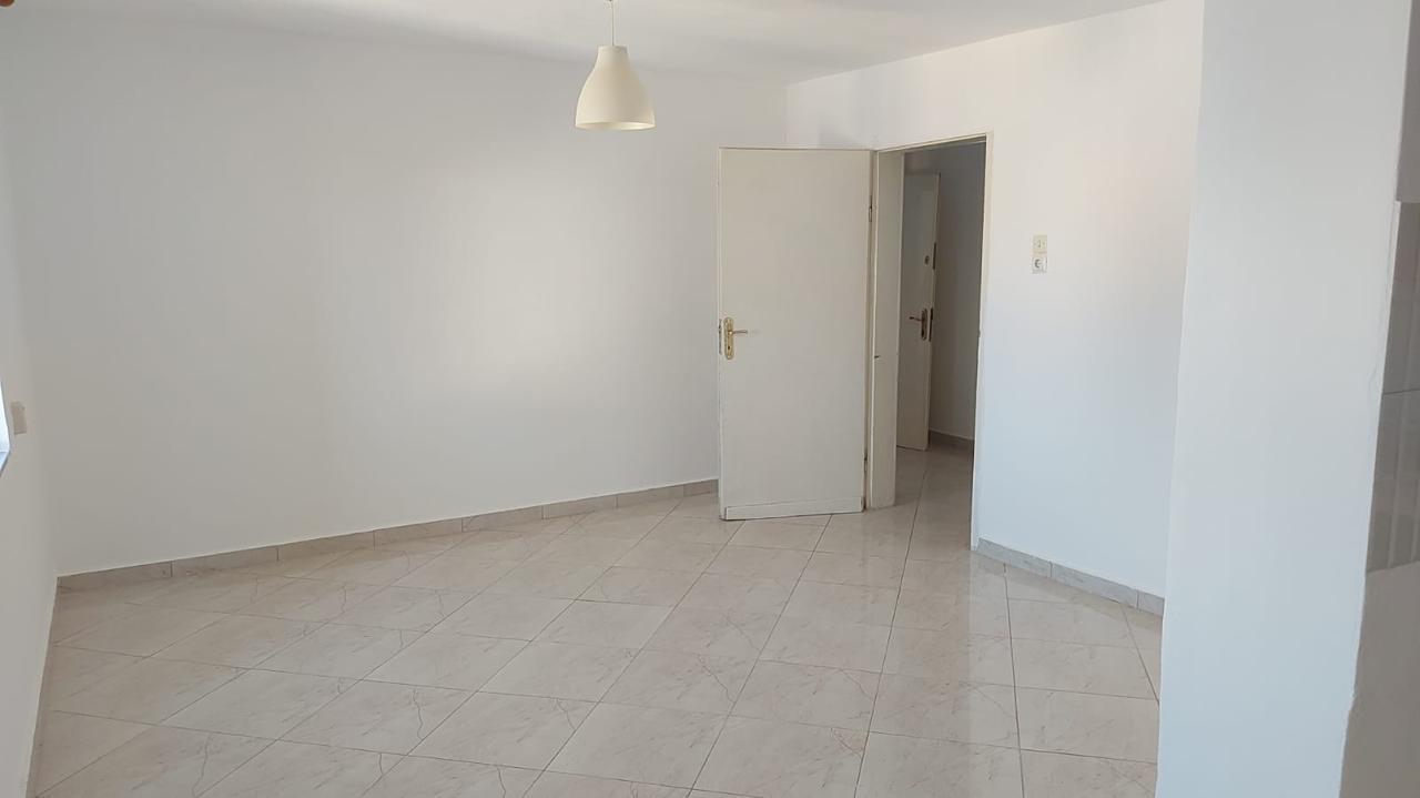 Jepet me qira Ap. 1+1, Kombinat (BKT)