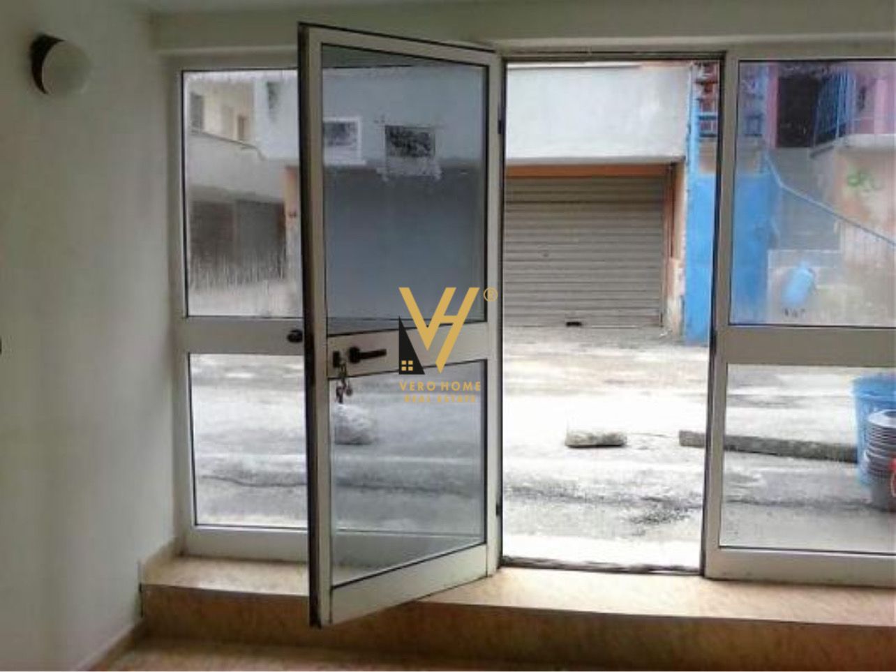 AMBIENT BIZNESI ME QERA TE ALI DEMI 40.000 LEKE