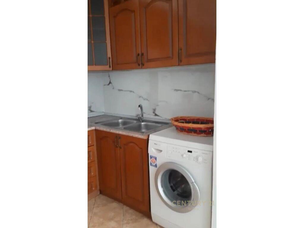 ME QIRA APARTAMENT 1+1 550 € bosko101442