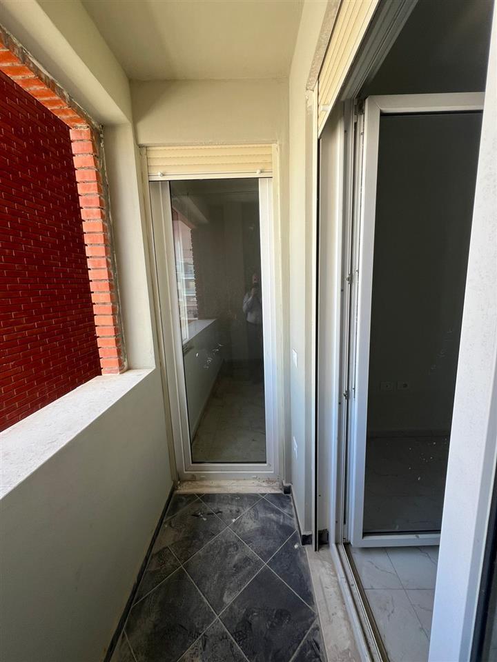 Shitet 1+1 te Titana Golden Park 3