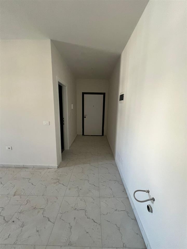 Shitet 1+1 te Titana Golden Park 3