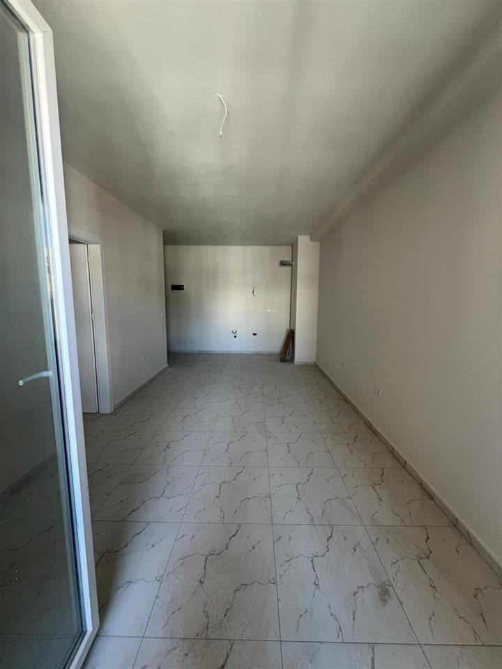 Shitet 1+1 te Titana Golden Park 3