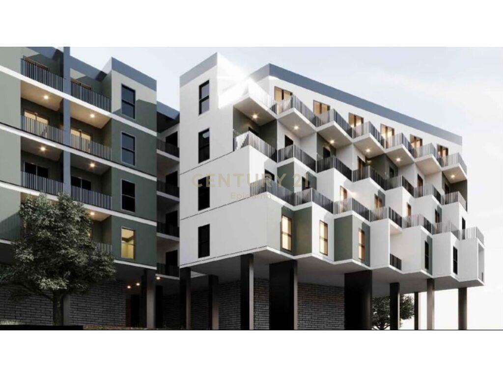 SHITET APARTAMENT 1+1 NDERTIM I RI, TEK MALI I ROBIT, MUNDES
