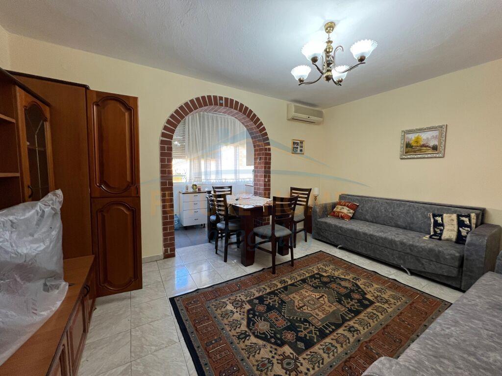 Qera, Apartament 2+1, Pazari i Ri, Tiranë.