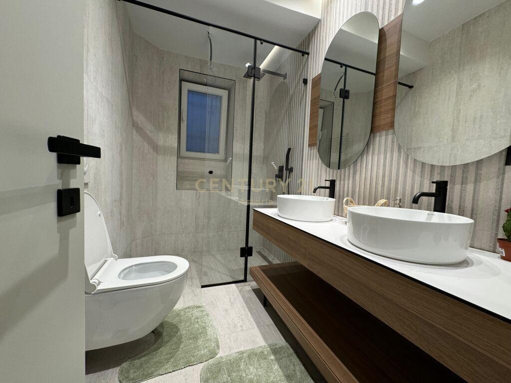 JEPET ME QIRA APARTAMENT 2+1 NE RRUGEN “MIHAL GRAMENO”