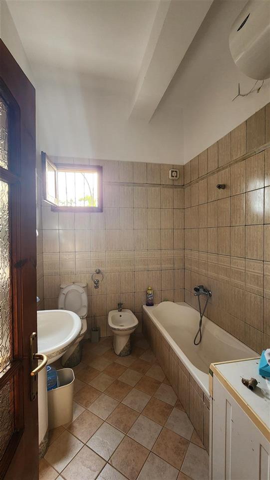 Shtepi private me qera