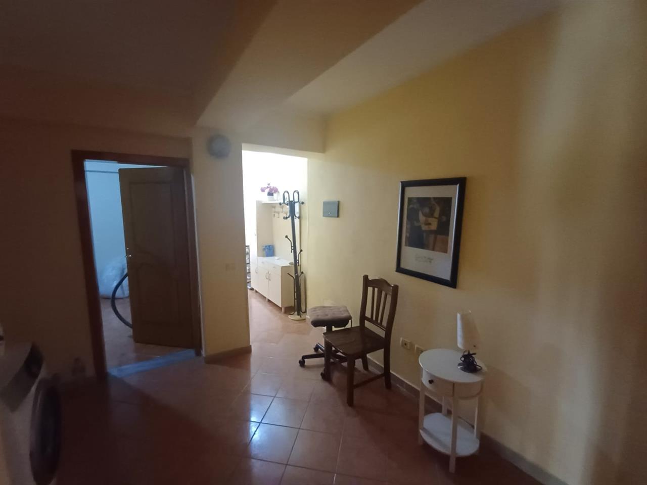 Qira, Apartament 2+1 Markata, Durres