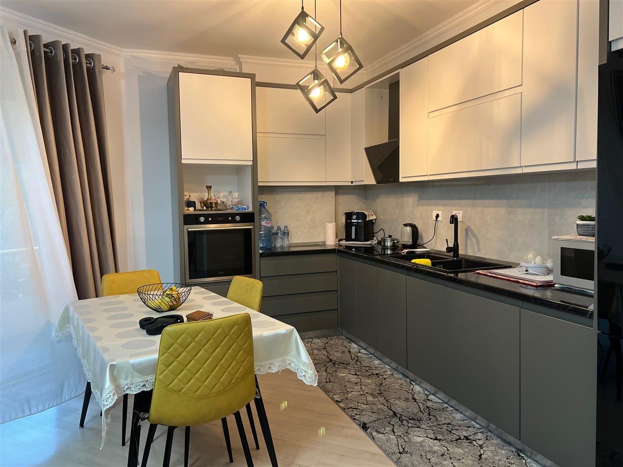 SHITET APARTAMENT 2+1+2 + 2 BALLKONE NE FRESK