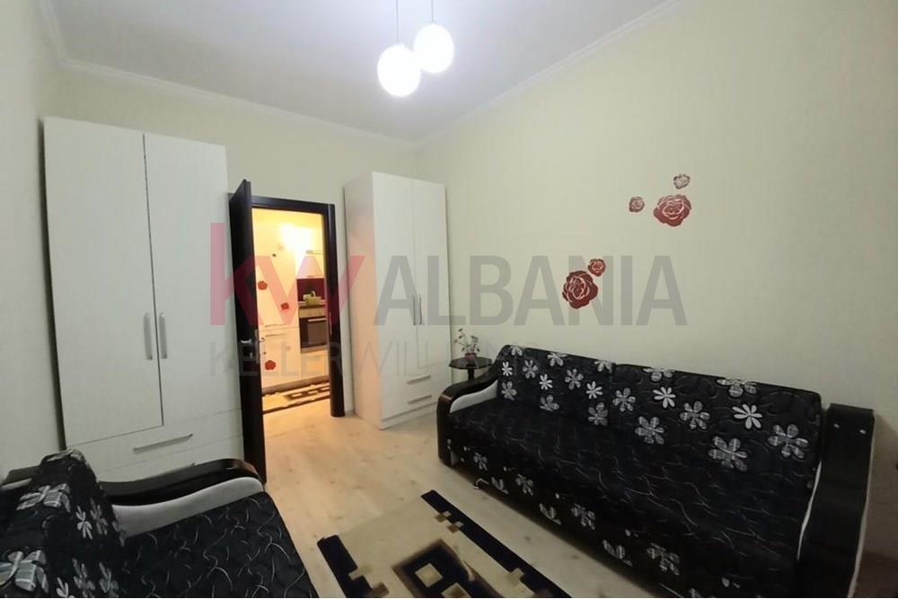 JEPET ME QIRA APARTAMENT 2+1 FRESKU