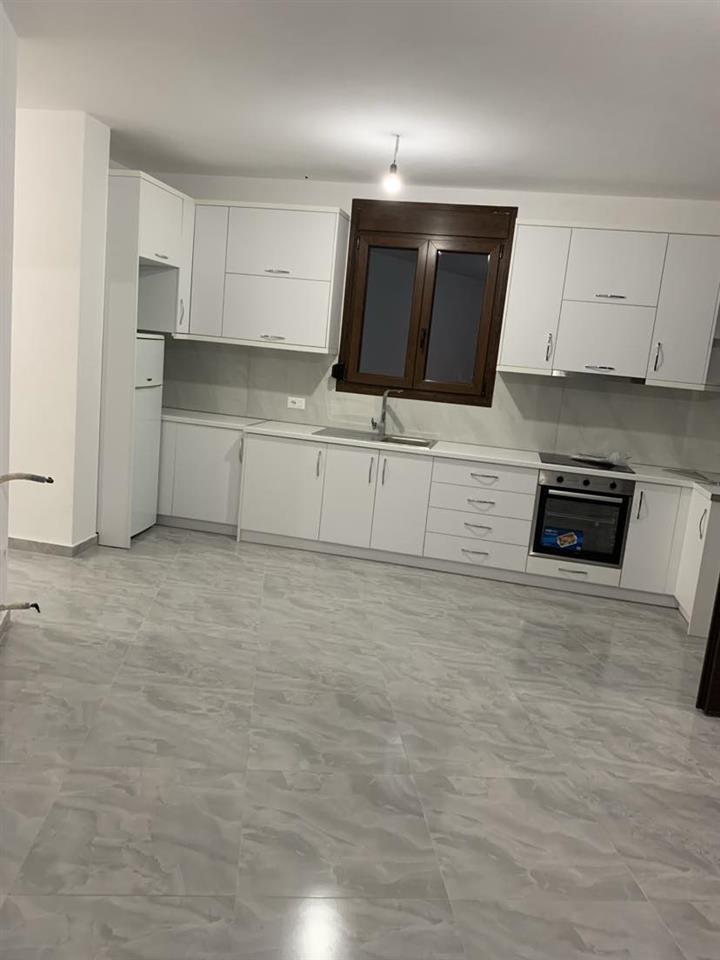 Apartment me qera