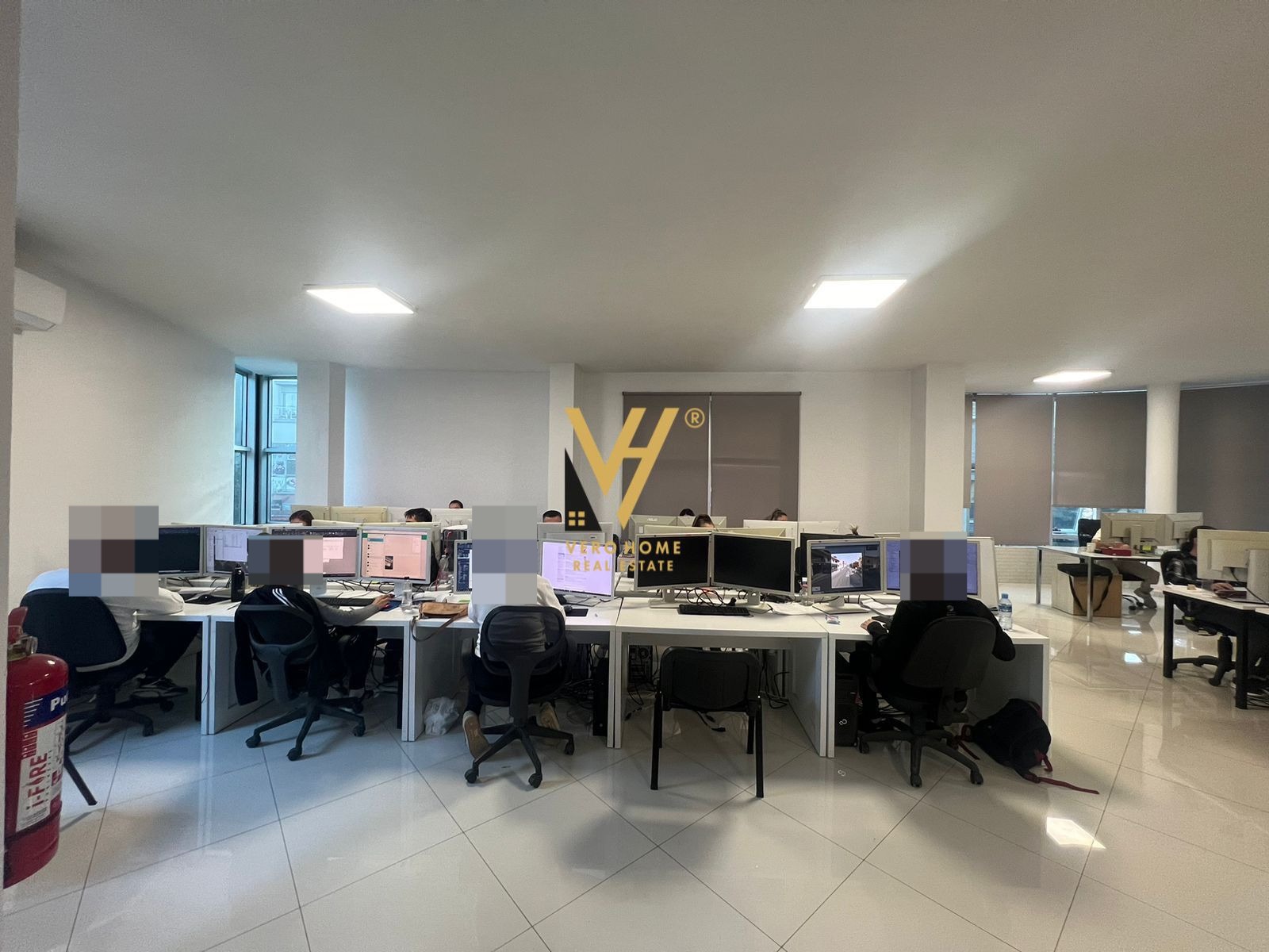 ZYRE TE RRUGA DRITAN HOXHA 2.000 EURO