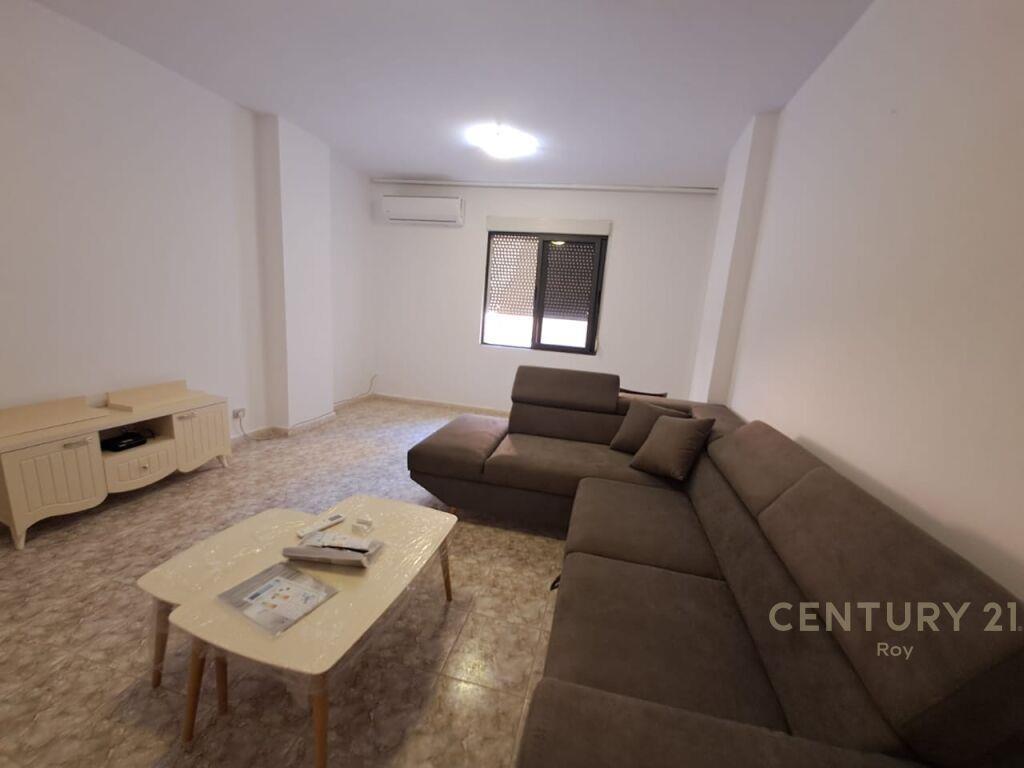 Apartament 1+1 për Qira në Gjykata, Durrës – 300€ | 68 m²