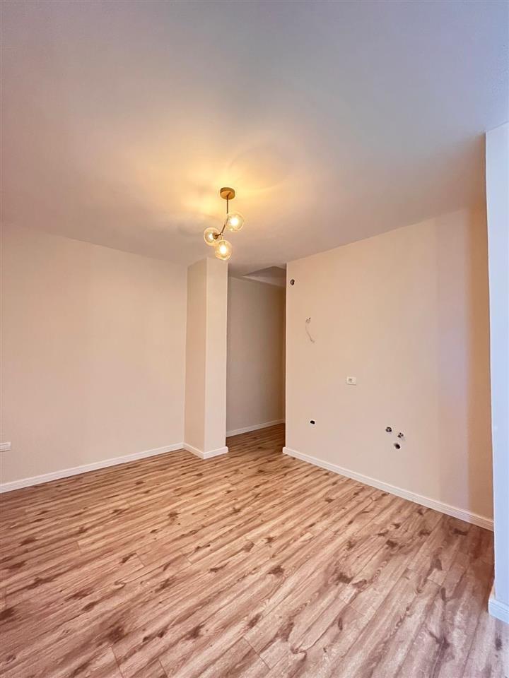 Shitet ap 1+1 ne Iliria