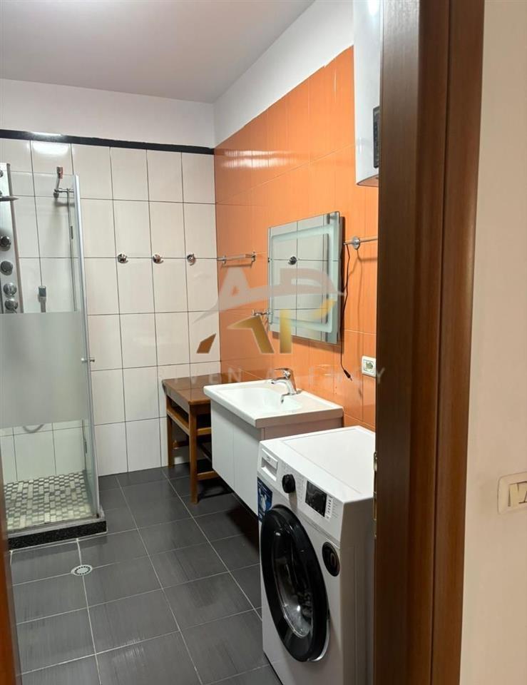 Jepet apartament me qera 3+1 ne Don Bosko , prane Credins B