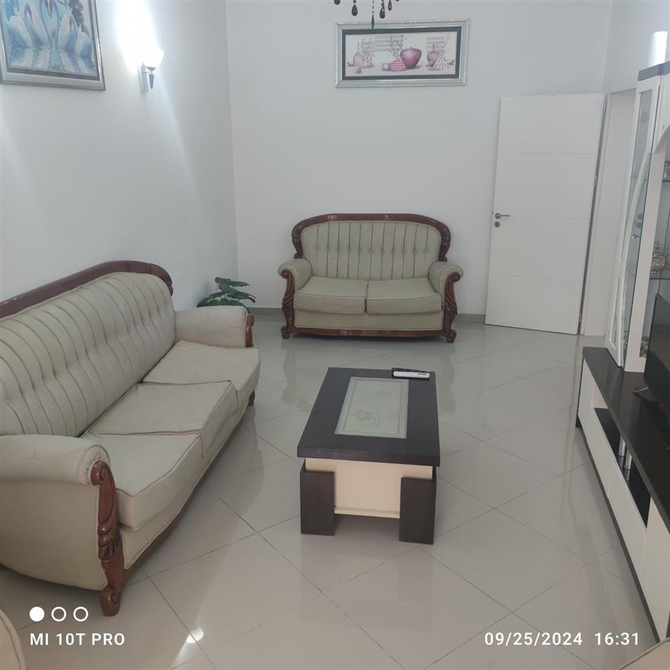 Jepet me qira apartament 2+1 ne bllok , tek pallatet Agimi