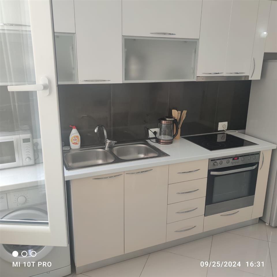 Jepet me qira apartament 2+1 ne bllok , tek pallatet Agimi