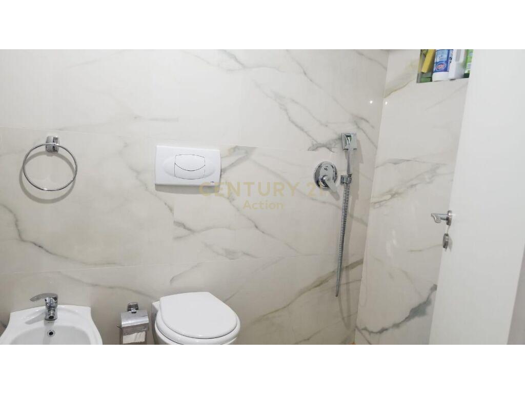 JEPET ME QIRA APARTAMENT 2+1 TE KOMPLEKSI MAGNET!