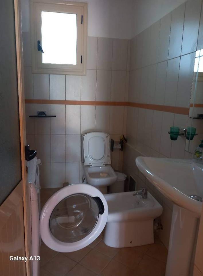 Shtepi private me oborr te plazhi I vjeter/Qera vjetore