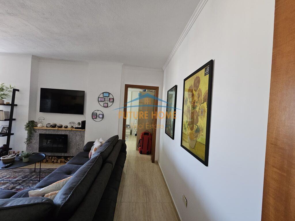 Qera, Apartament 1+1, Rruga e Bogdaneve, Tiranë. 650 €