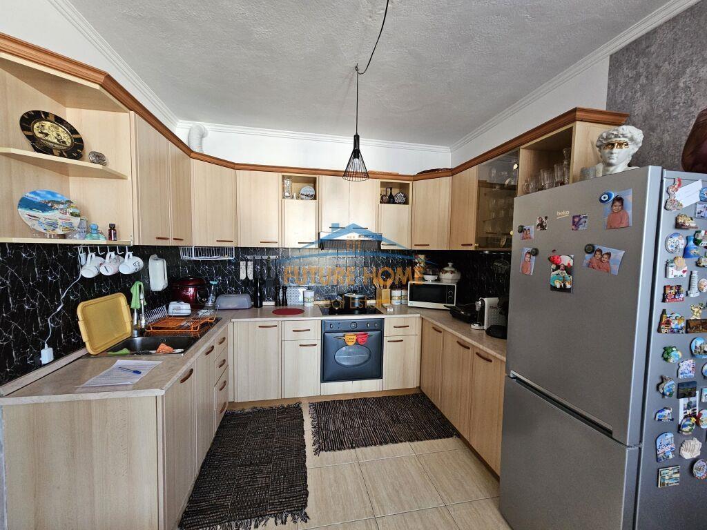 Qera, Apartament 1+1, Rruga e Bogdaneve, Tiranë. 650 €